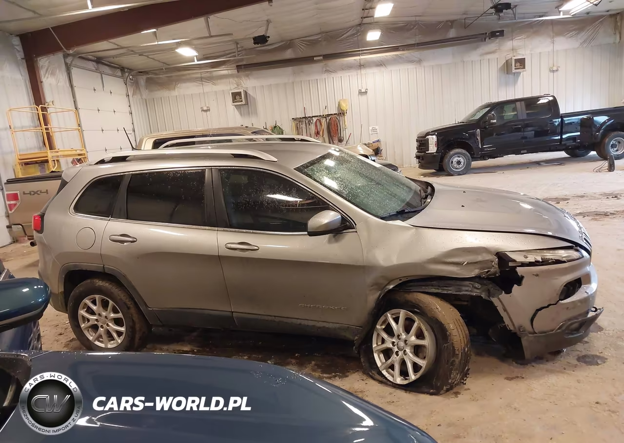 2016 Jeep Cherokee Latitude VIN:1C4PJMCB7GW283522 - 13