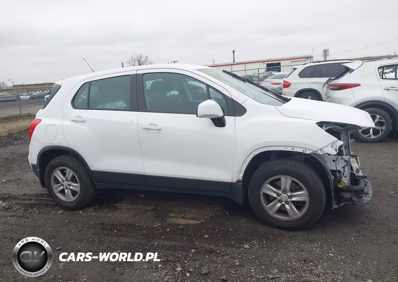 2018 Chevrolet Trax Ls VIN:3GNCJNSB2JL203134 - 13