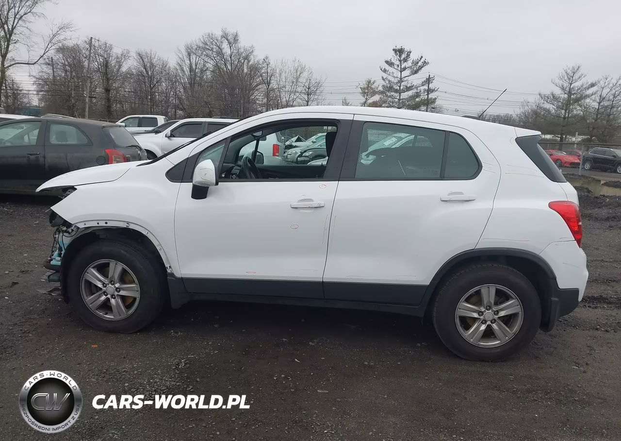 2018 Chevrolet Trax Ls VIN:3GNCJNSB2JL203134 - 14