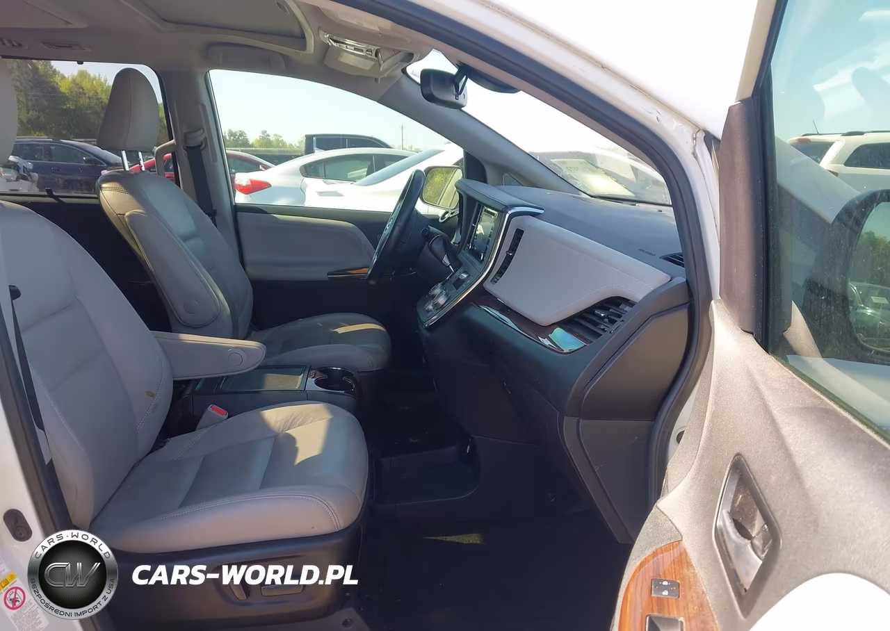 2019 Toyota Sienna Limited Premium 7 Passenger VIN:5TDDZ3DC8KS212268 - 5