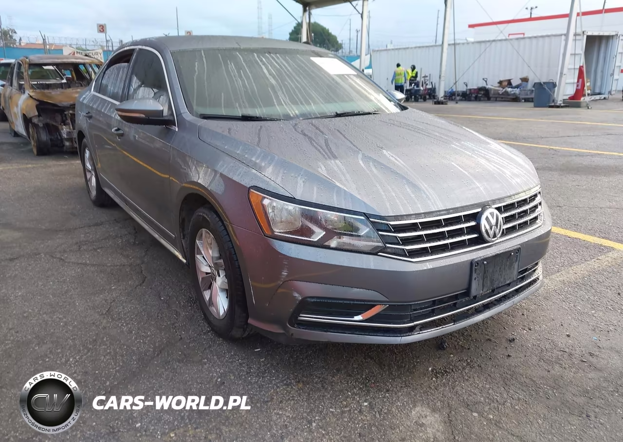 2017 Volkswagen Passat 1.8T S – zdjęcie 1 z 11