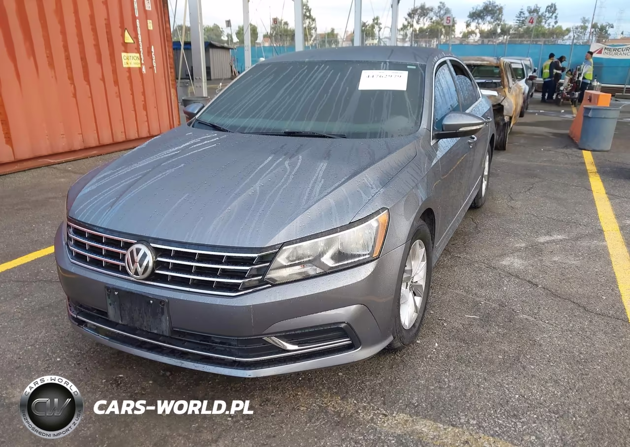 2017 Volkswagen Passat 1.8T S VIN:1VWAT7A39HC011261 - 2