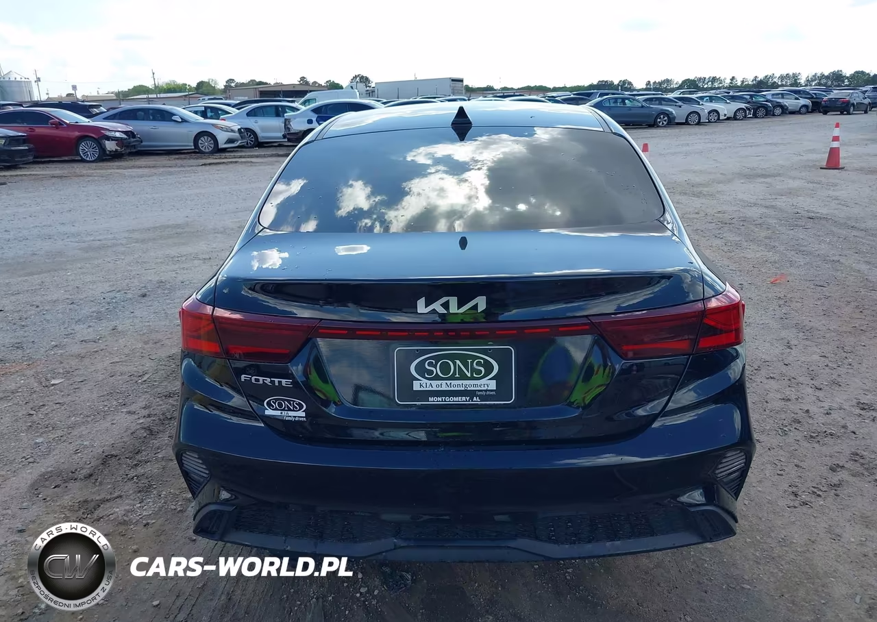 2023 Kia Forte Lxs VIN:3KPF24AD0PE689844 - 16