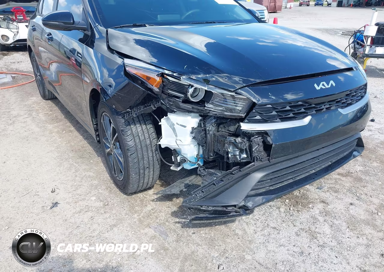 2023 Kia Forte Lxs VIN:3KPF24AD0PE689844 - 6