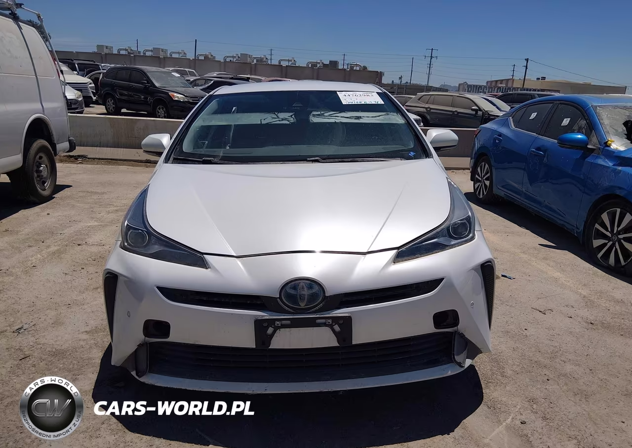 2021 Toyota Prius Le VIN:JTDKAMFU9M3142312 - 12