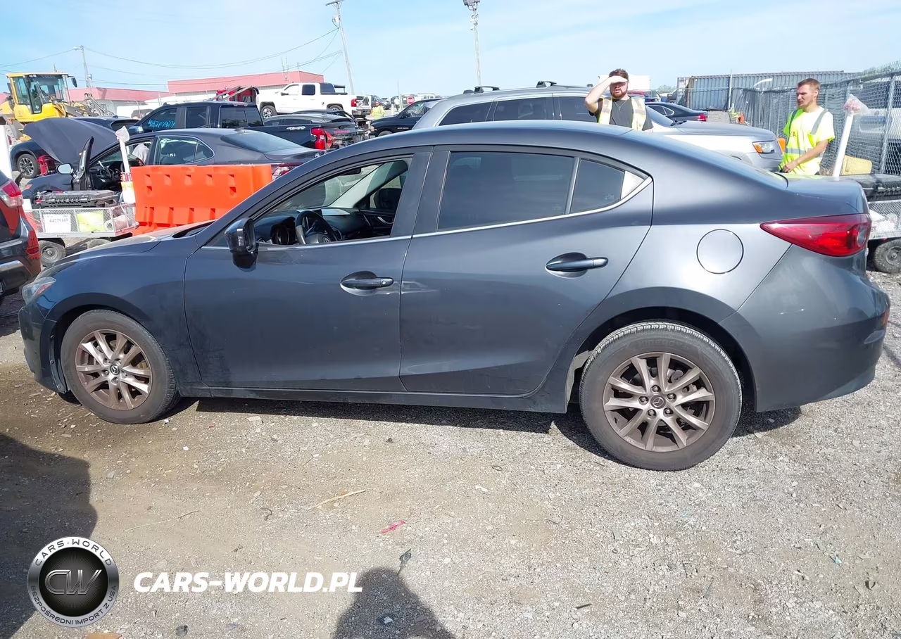 2016 Mazda Mazda3 I Sport VIN:3MZBM1U78GM323646 - 14