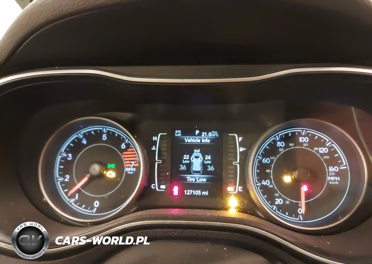 2019 Jeep Cherokee Latitude Fwd VIN:1C4PJLCB0KD348354 - 7