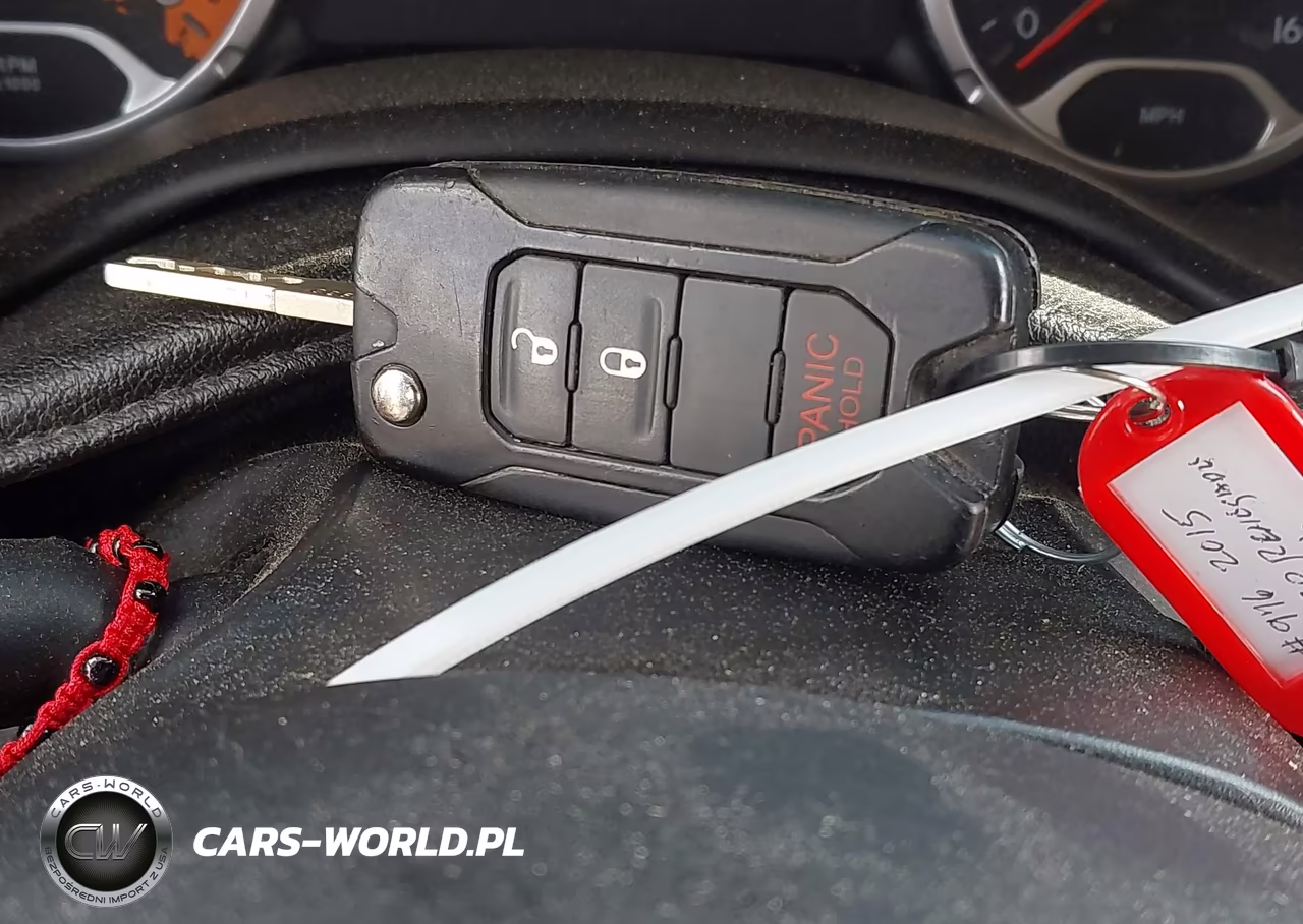 2015 Jeep Renegade Sport VIN:ZACCJBAT9FPC20108 - 11