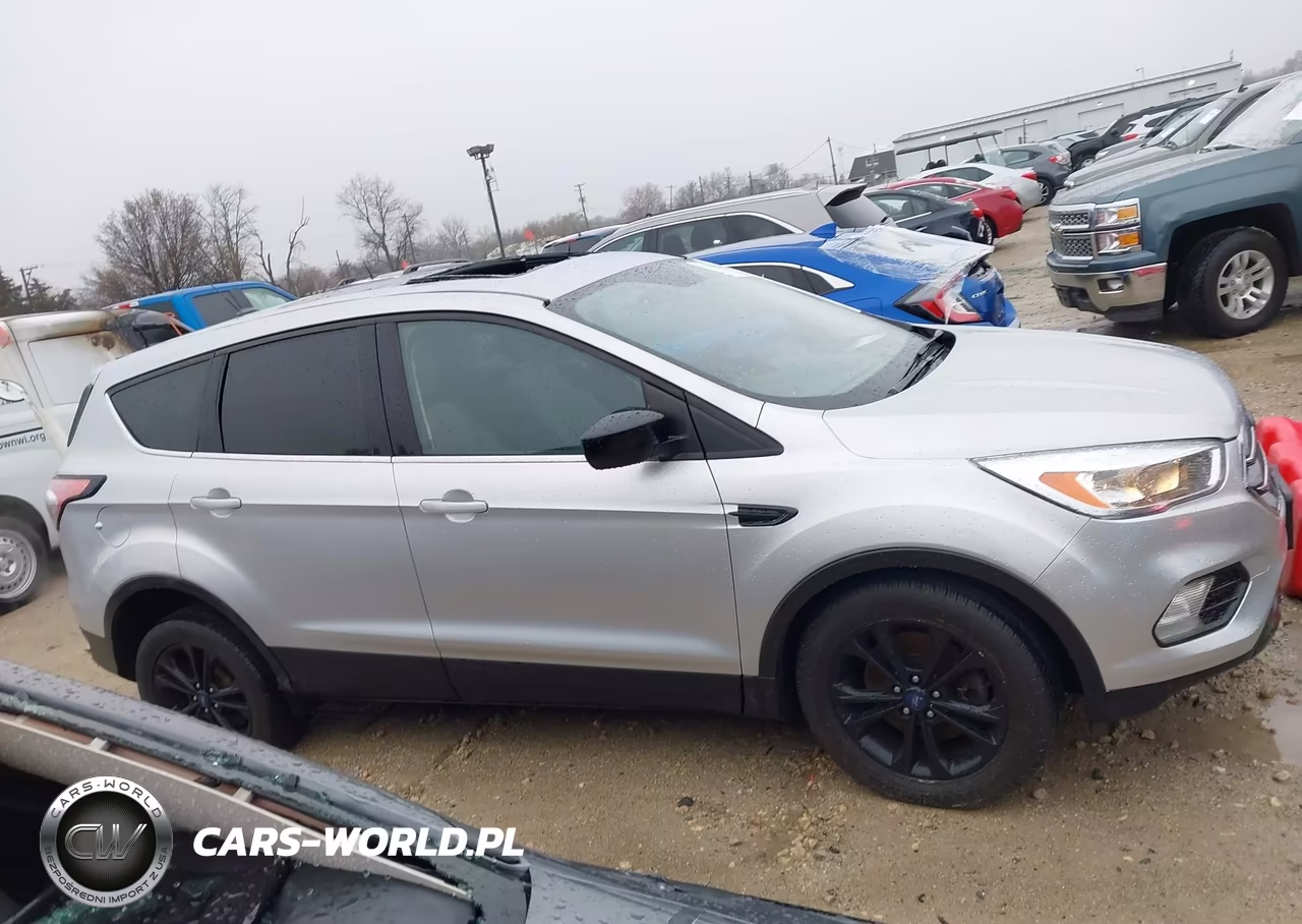 2017 Ford Escape Se VIN:1FMCU9G97HUC52550 - 13