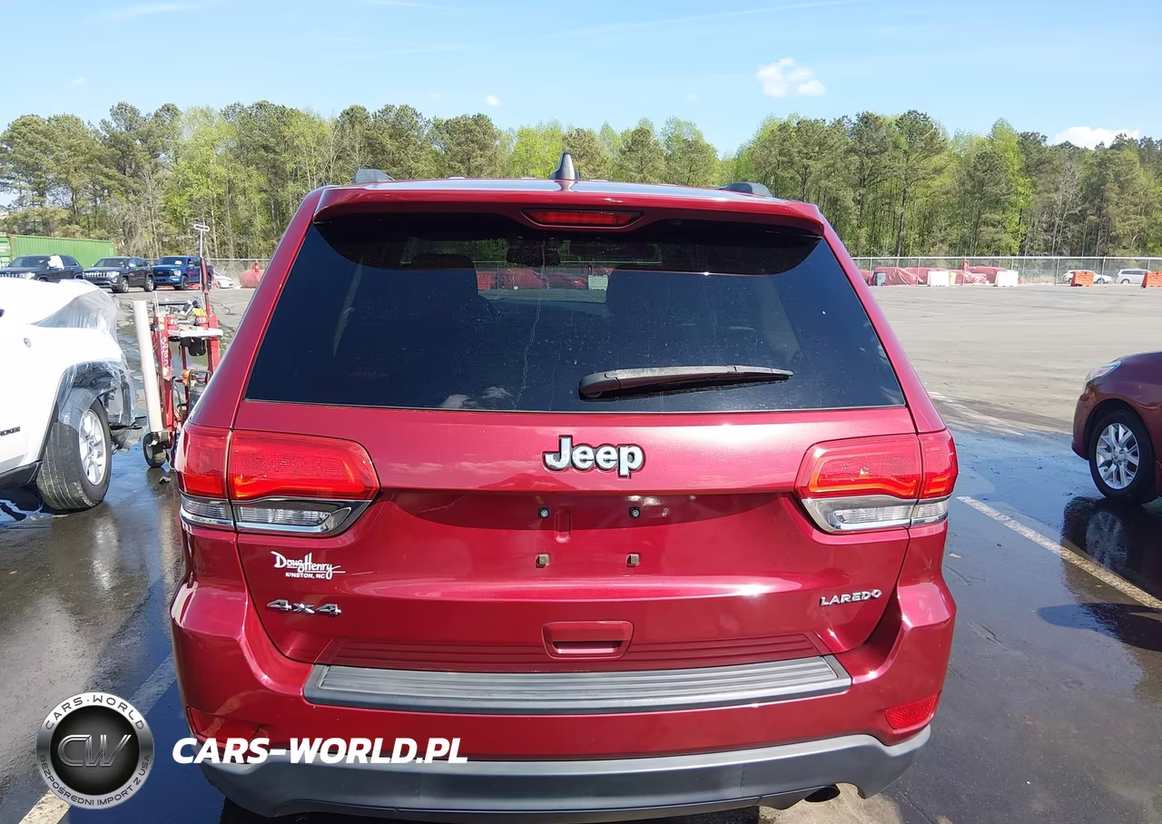 2015 Jeep Grand Cherokee Laredo VIN:1C4RJFAG6FC821999 - 16