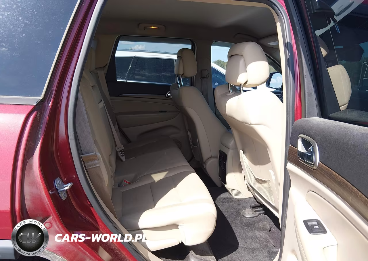 2015 Jeep Grand Cherokee Laredo VIN:1C4RJFAG6FC821999 - 8
