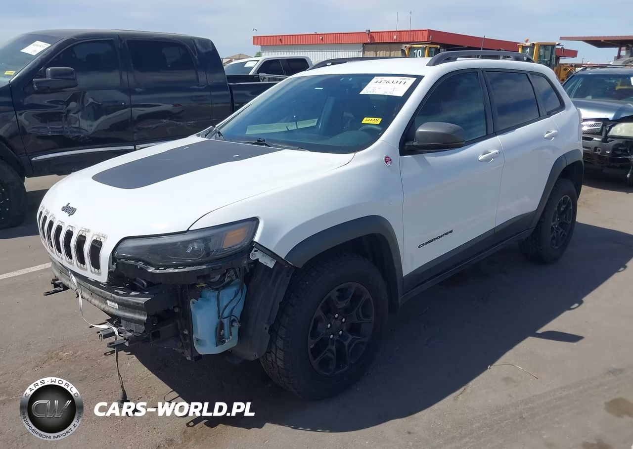 2019 Jeep Cherokee Trailhawk 4X4 VIN:1C4PJMBN4KD157747 - 2