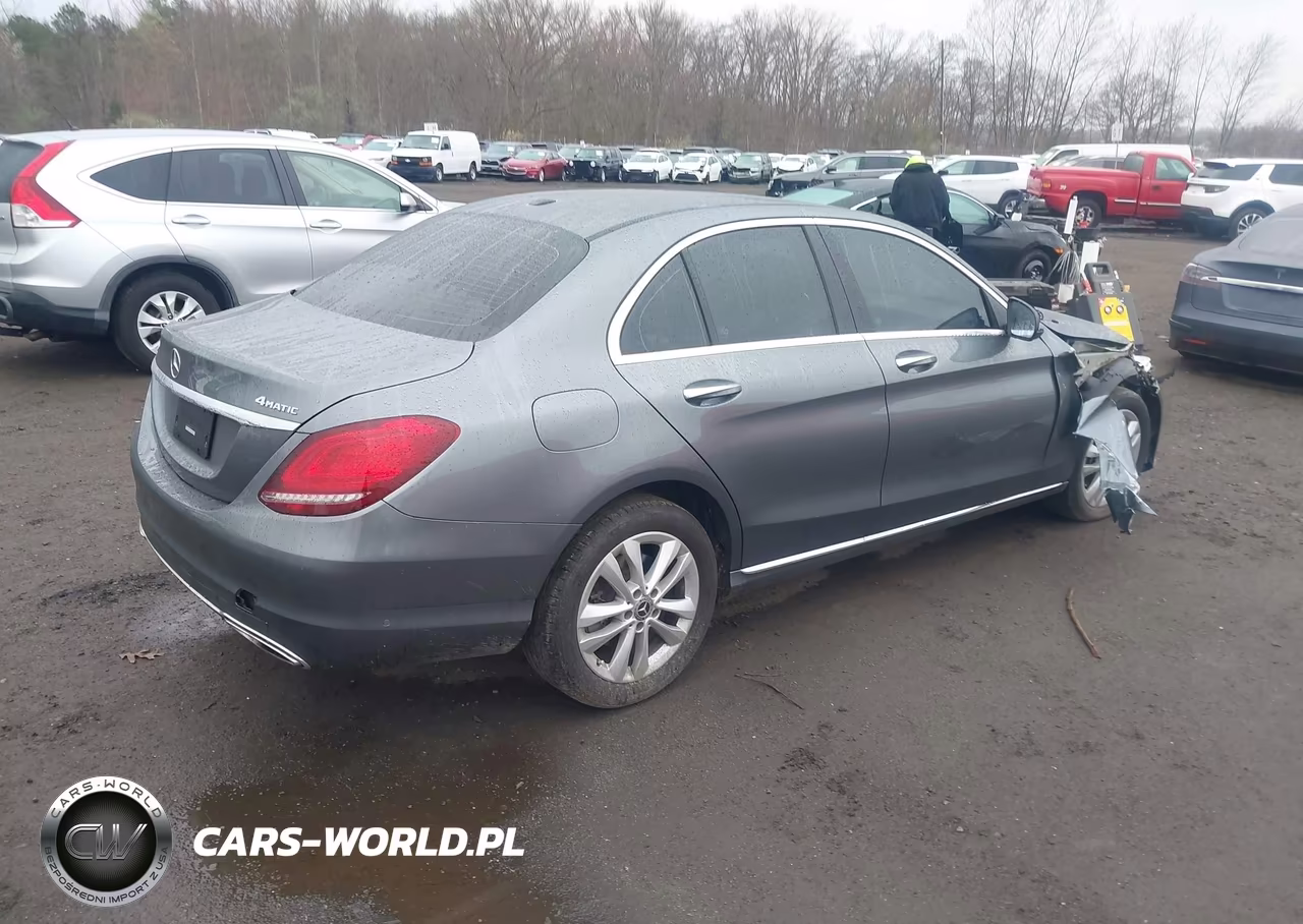 2019 Mercedes-Benz C 300 4Matic VIN:55SWF8EB2KU298913 - 4