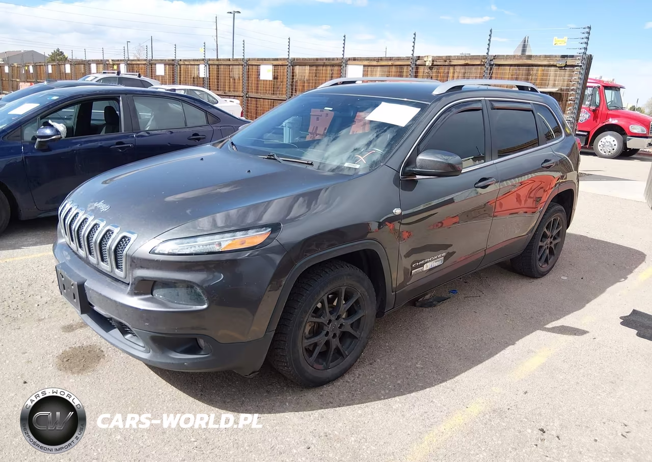 2016 Jeep Cherokee Latitude VIN:1C4PJLCB3GW338719 - 2