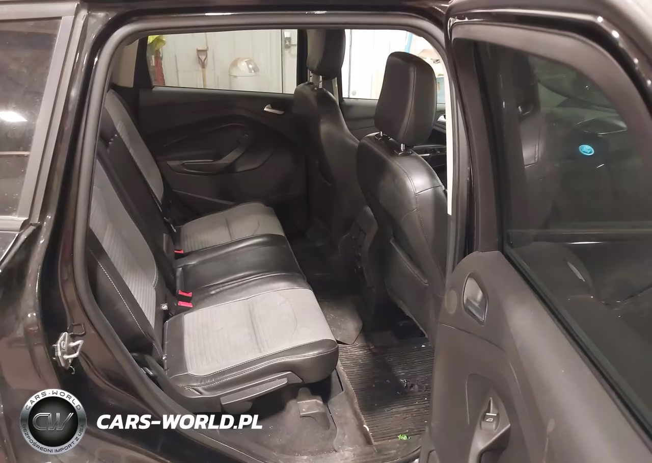 2019 Ford Escape Titanium VIN:1FMCU9J90KUC13170 - 8