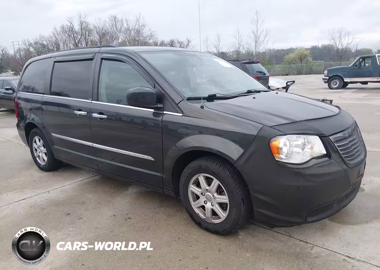2011 Chrysler Town & Country Touring
