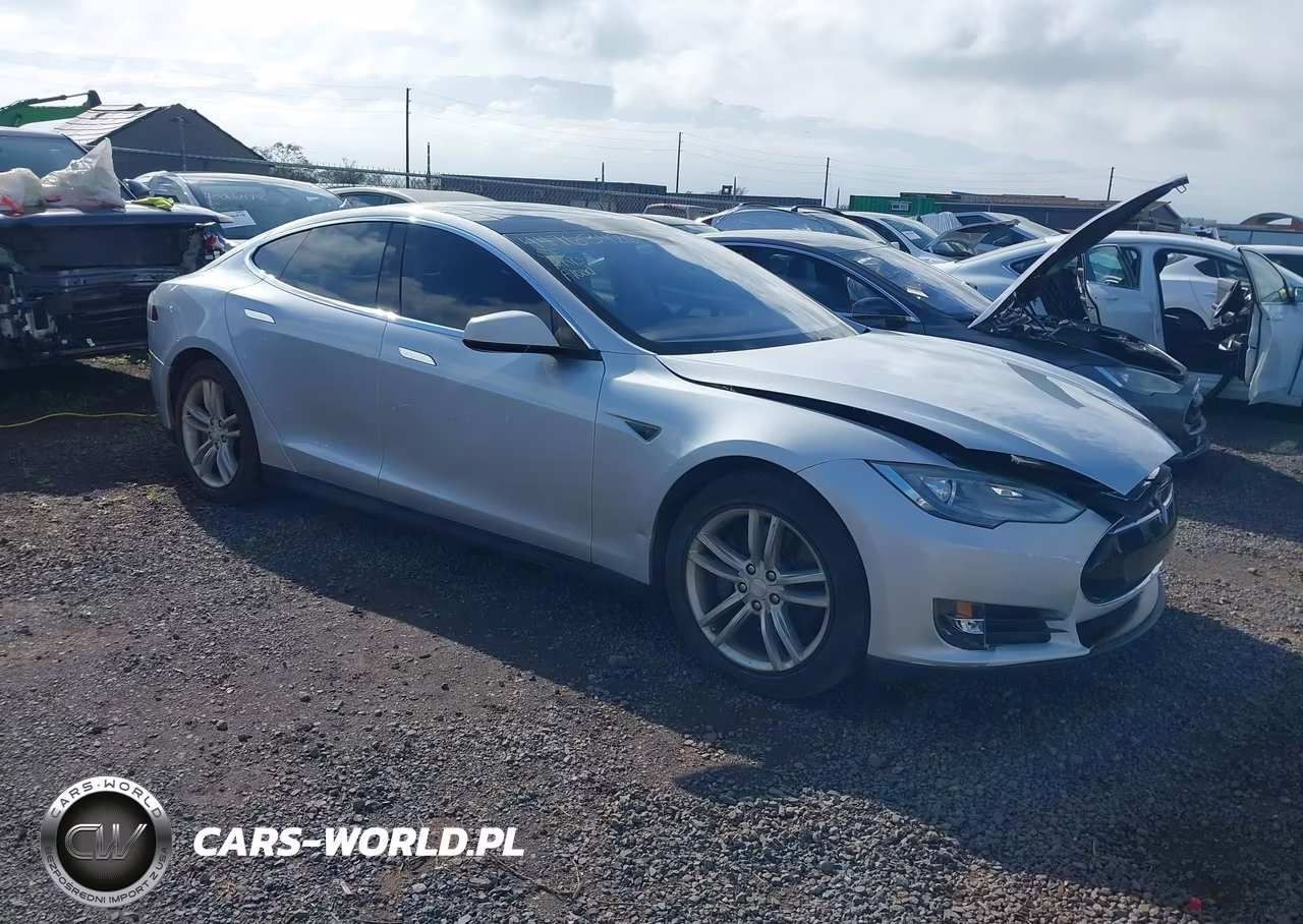 TESLA MODEL S – zdjęcie 1 z 11