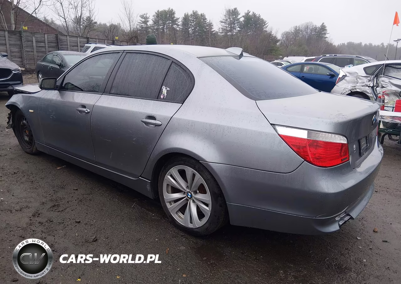 2007 BMW 530I VIN:WBANE73537CM46639 - 3