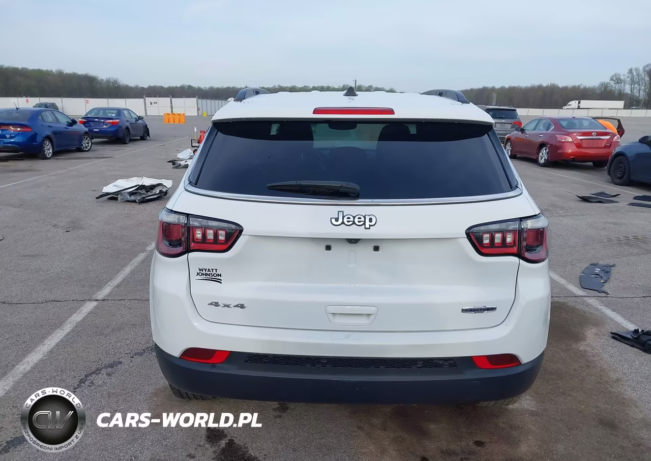 2024 Jeep Compass Latitude 4X4 VIN:3C4NJDBN8RT606861 - 17