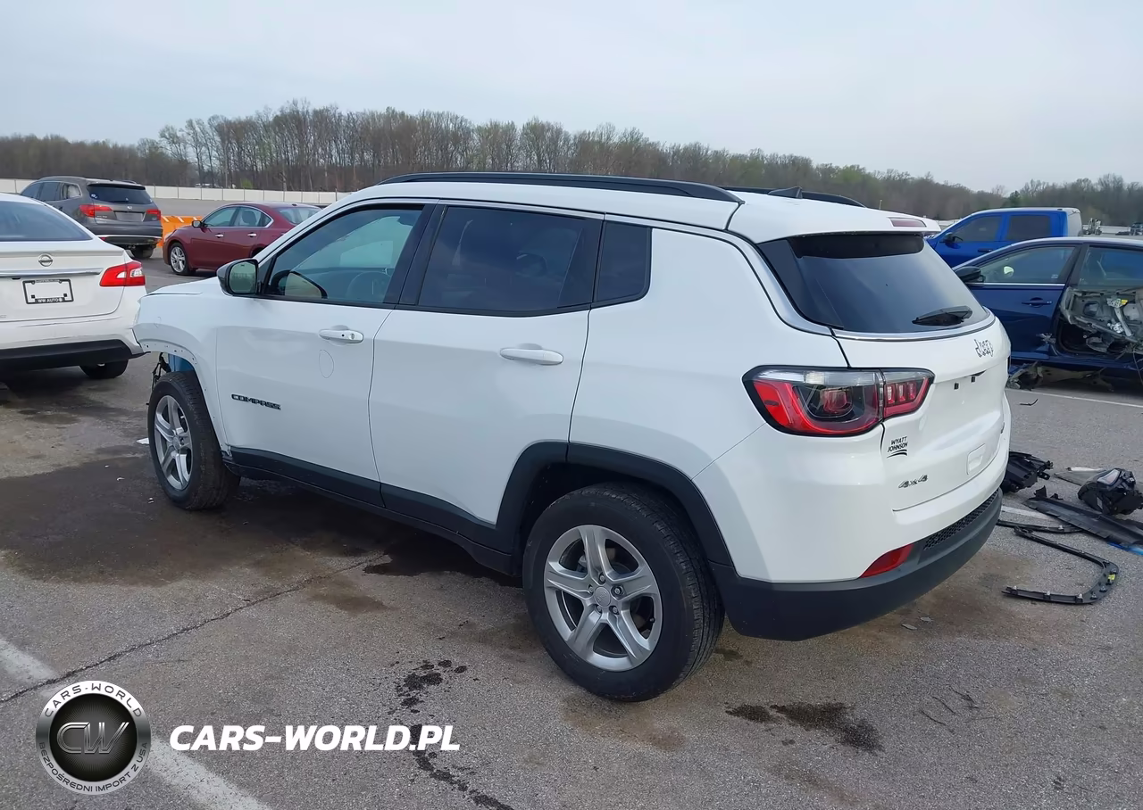 2024 Jeep Compass Latitude 4X4 VIN:3C4NJDBN8RT606861 - 3