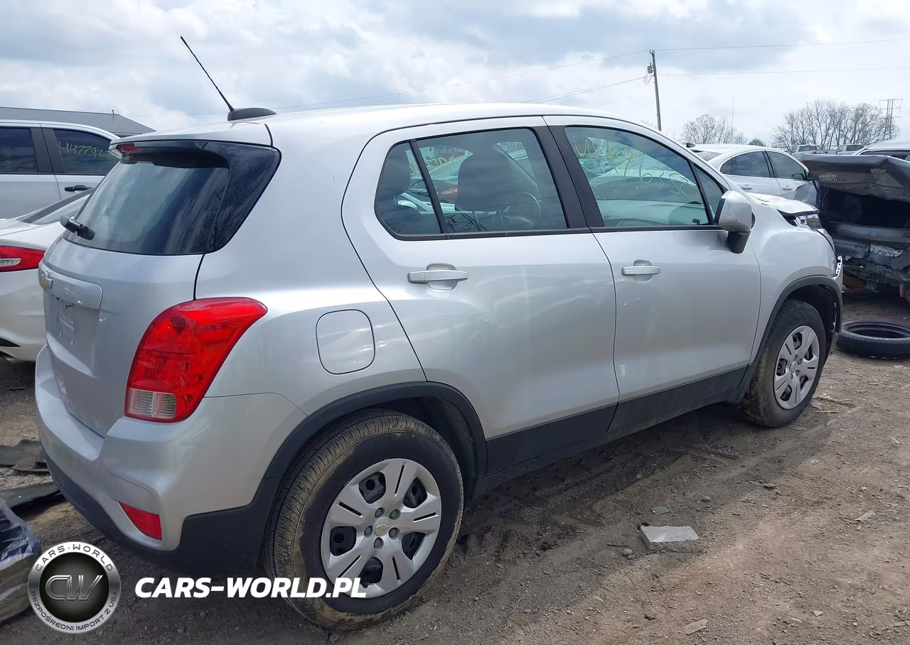 2017 Chevrolet Trax Ls VIN:KL7CJKSBXHB104741 - 4