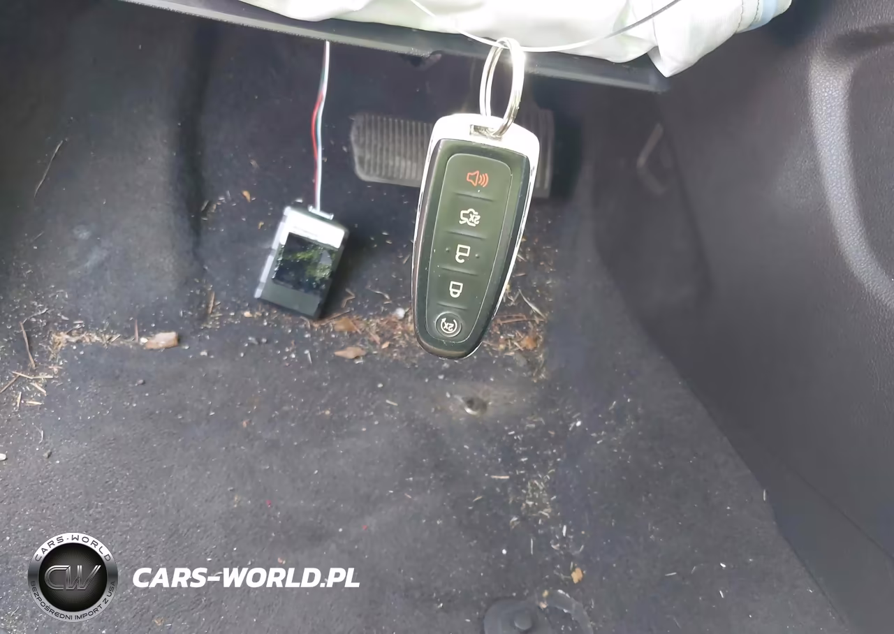 2014 Ford Focus Titanium VIN:1FADP3N23EL125711 - 11
