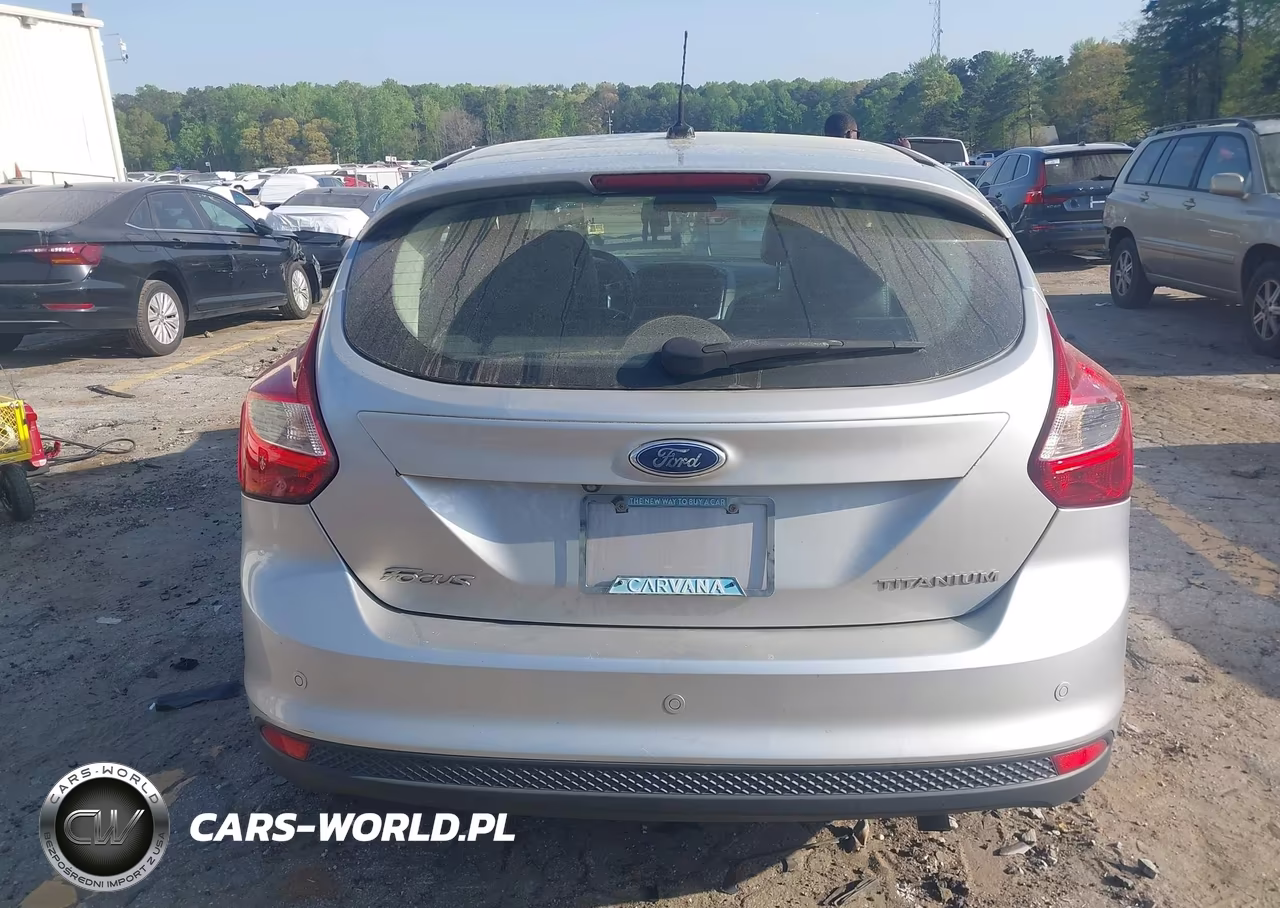 2014 Ford Focus Titanium VIN:1FADP3N23EL125711 - 17