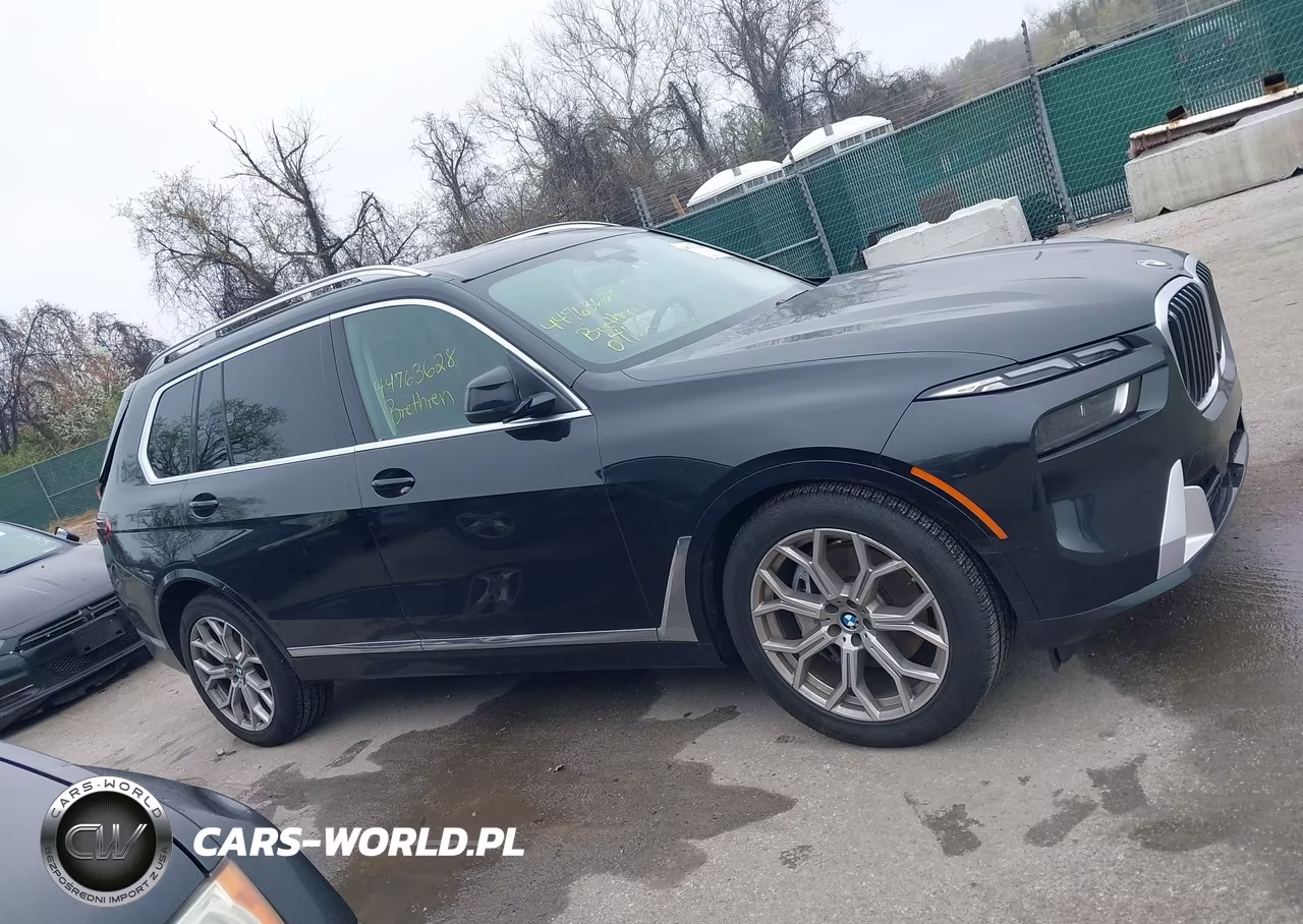 2025 BMW X7 xDrive40I VIN:5UX23EM09S9W76936 - 13