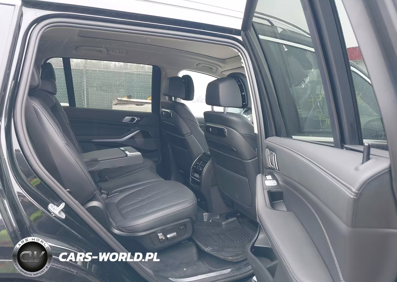 2025 BMW X7 xDrive40I VIN:5UX23EM09S9W76936 - 8