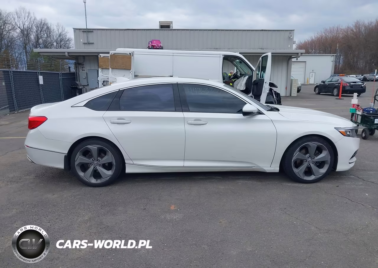 2020 Honda Accord Touring VIN:1HGCV2F90LA002413 - 13