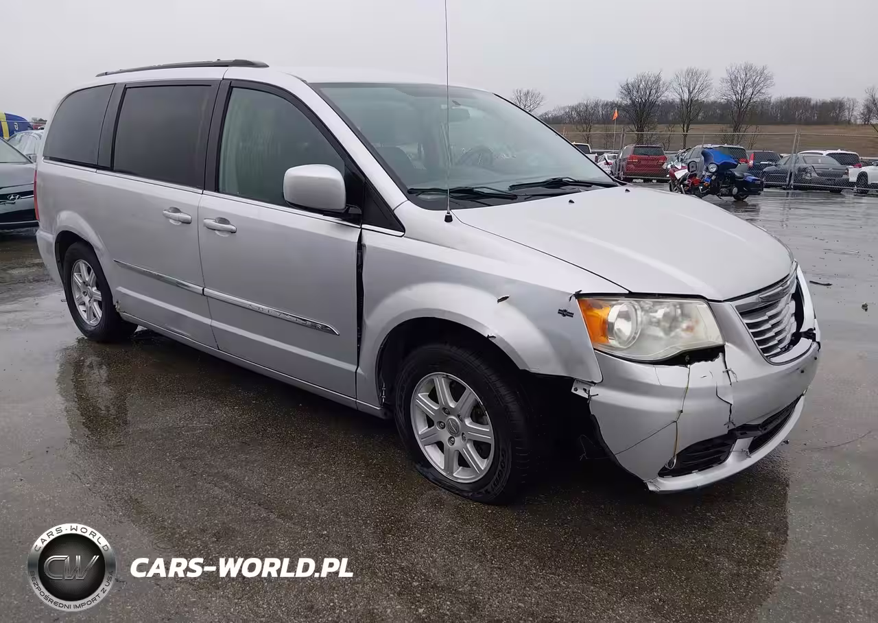 2011 Chrysler Town & Country Touring
