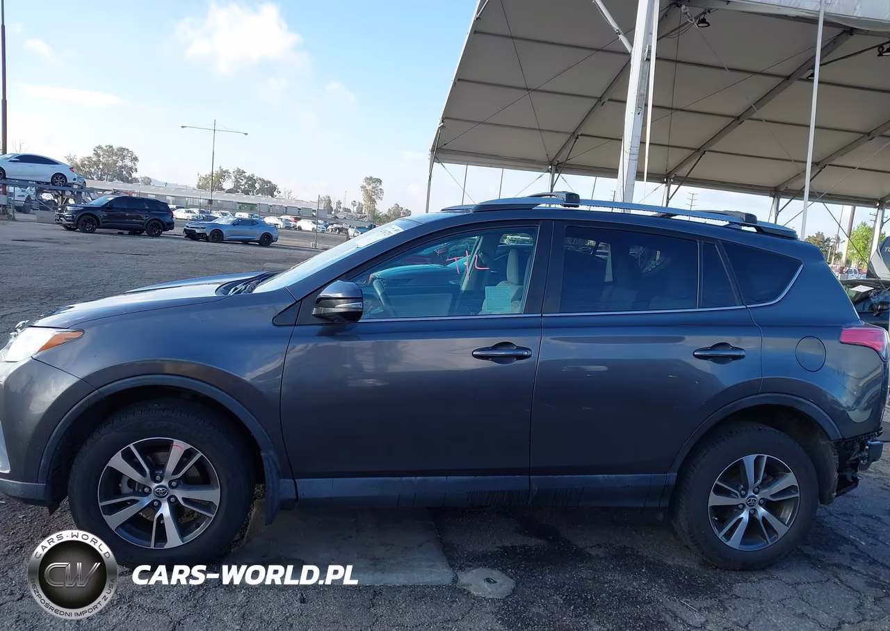 2017 Toyota Rav4 Xle VIN:2T3RFREV7HW673440 - 15