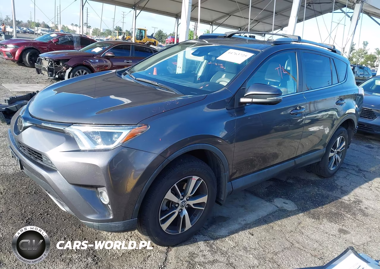 2017 Toyota Rav4 Xle VIN:2T3RFREV7HW673440 - 2