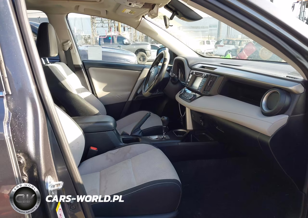 2017 Toyota Rav4 Xle VIN:2T3RFREV7HW673440 - 5