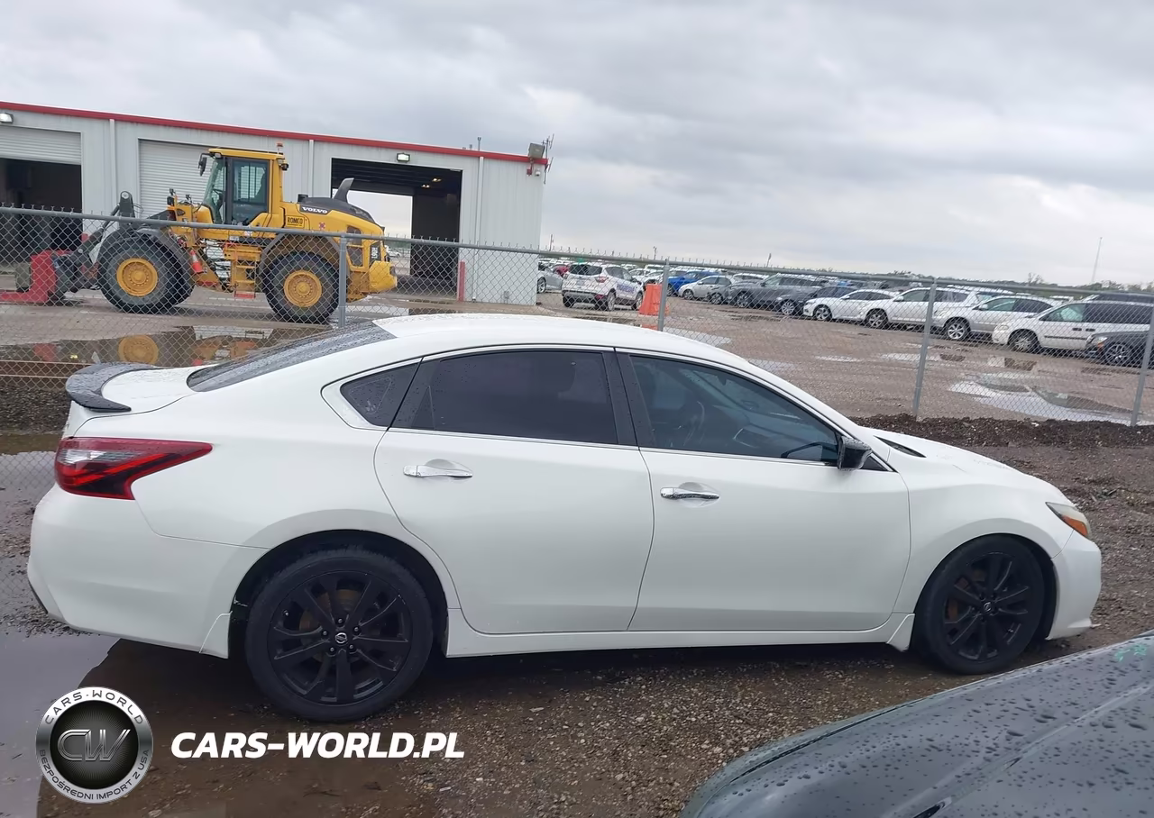 2017 Nissan Altima 2.5 Sr VIN:1N4AL3AP6HC493983 - 14