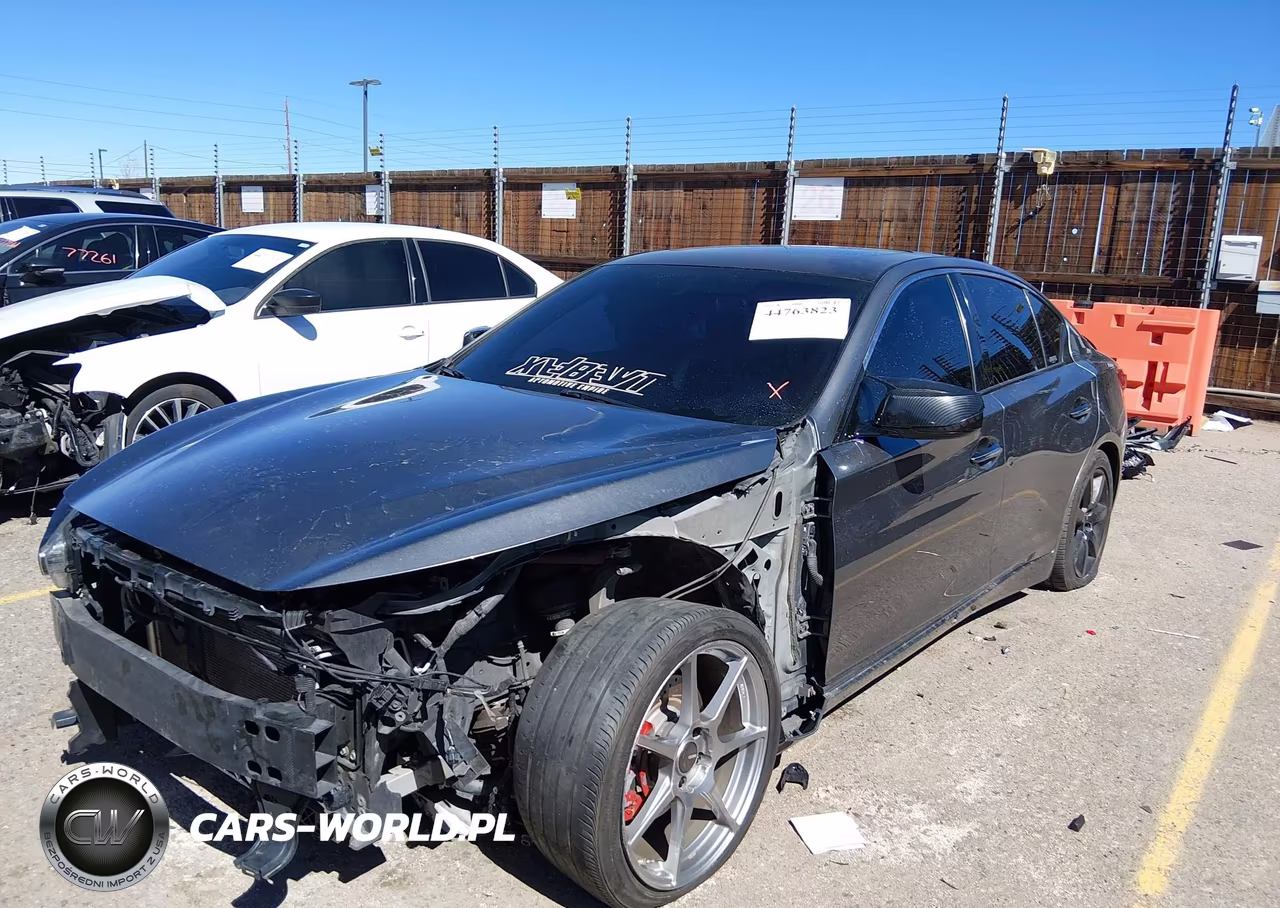 2015 Infiniti Q50 Premium VIN:JN1BV7AR6FM413318 - 2