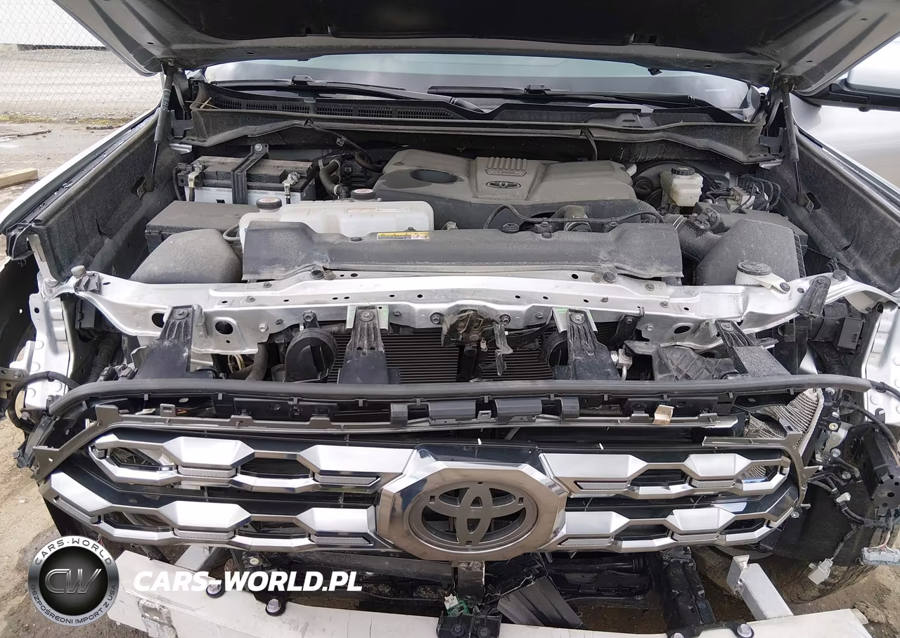 2024 Toyota Tundra Platinum VIN:5TFNA5EC9RX031433 - 10