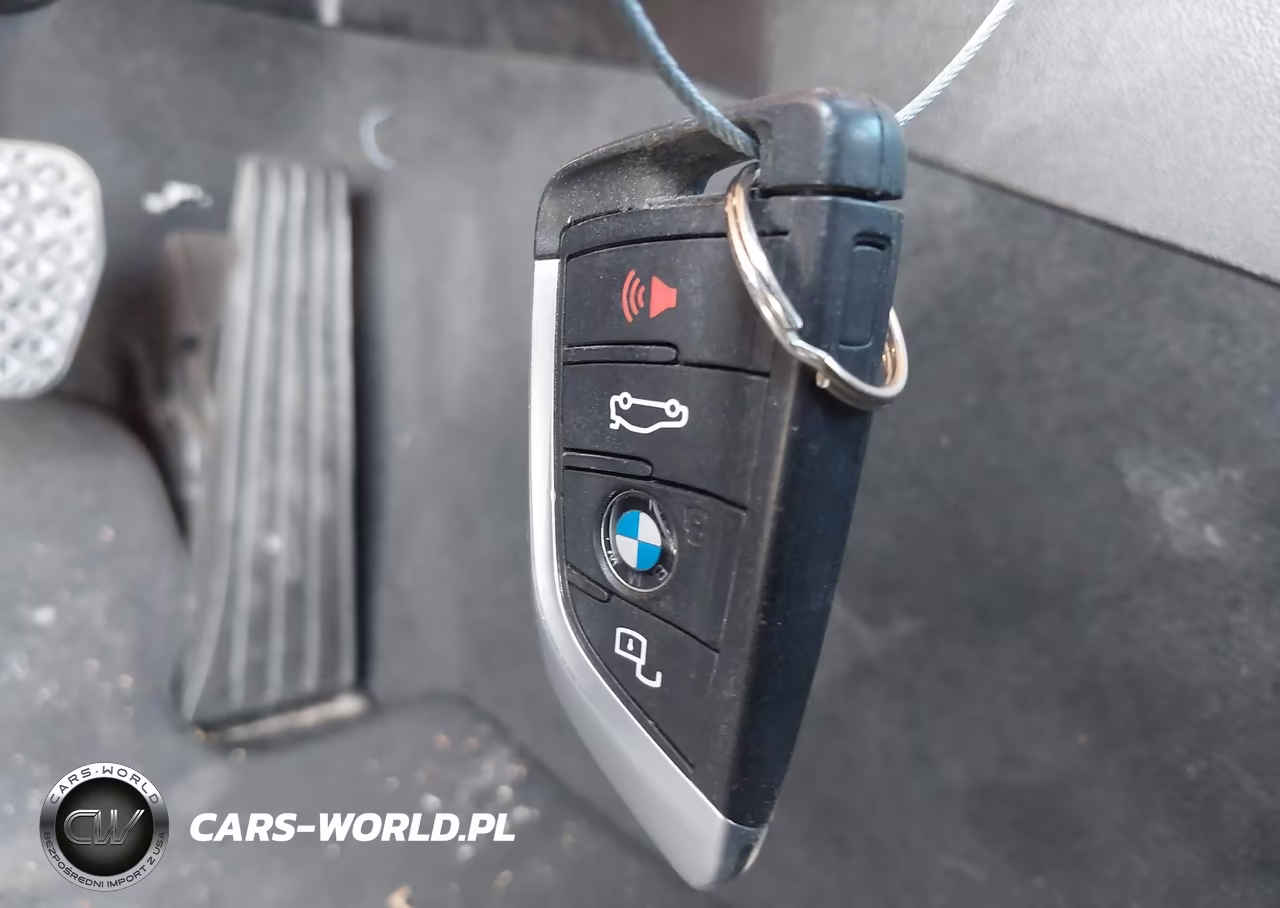 2023 BMW 330I VIN:3MW69FF01P8D26896 - 11