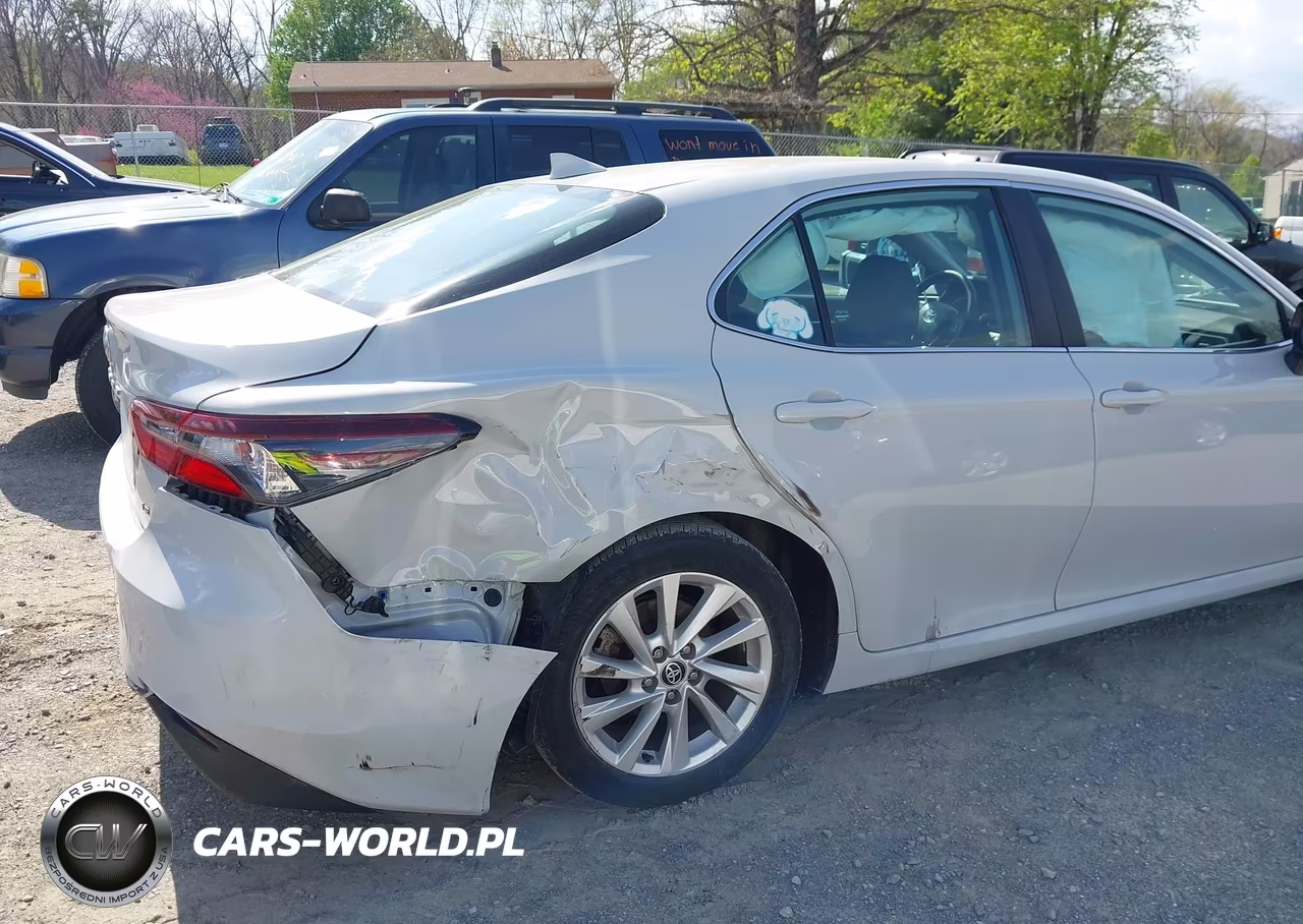 2023 Toyota Camry Le VIN:4T1R11AK4PU186392 - 18