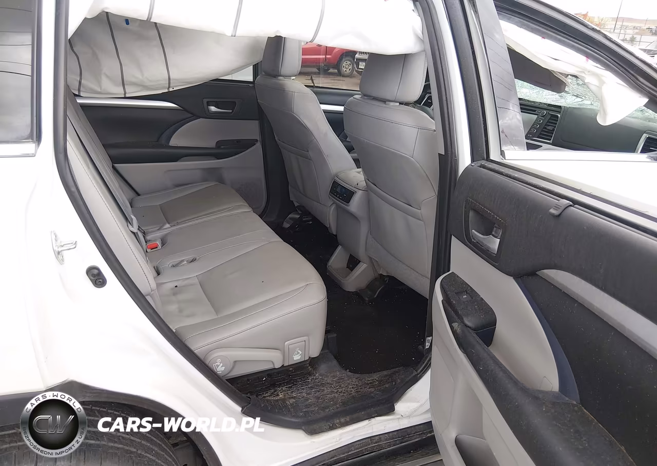 2019 Toyota Highlander Xle VIN:5TDJZRFH9KS584829 - 8