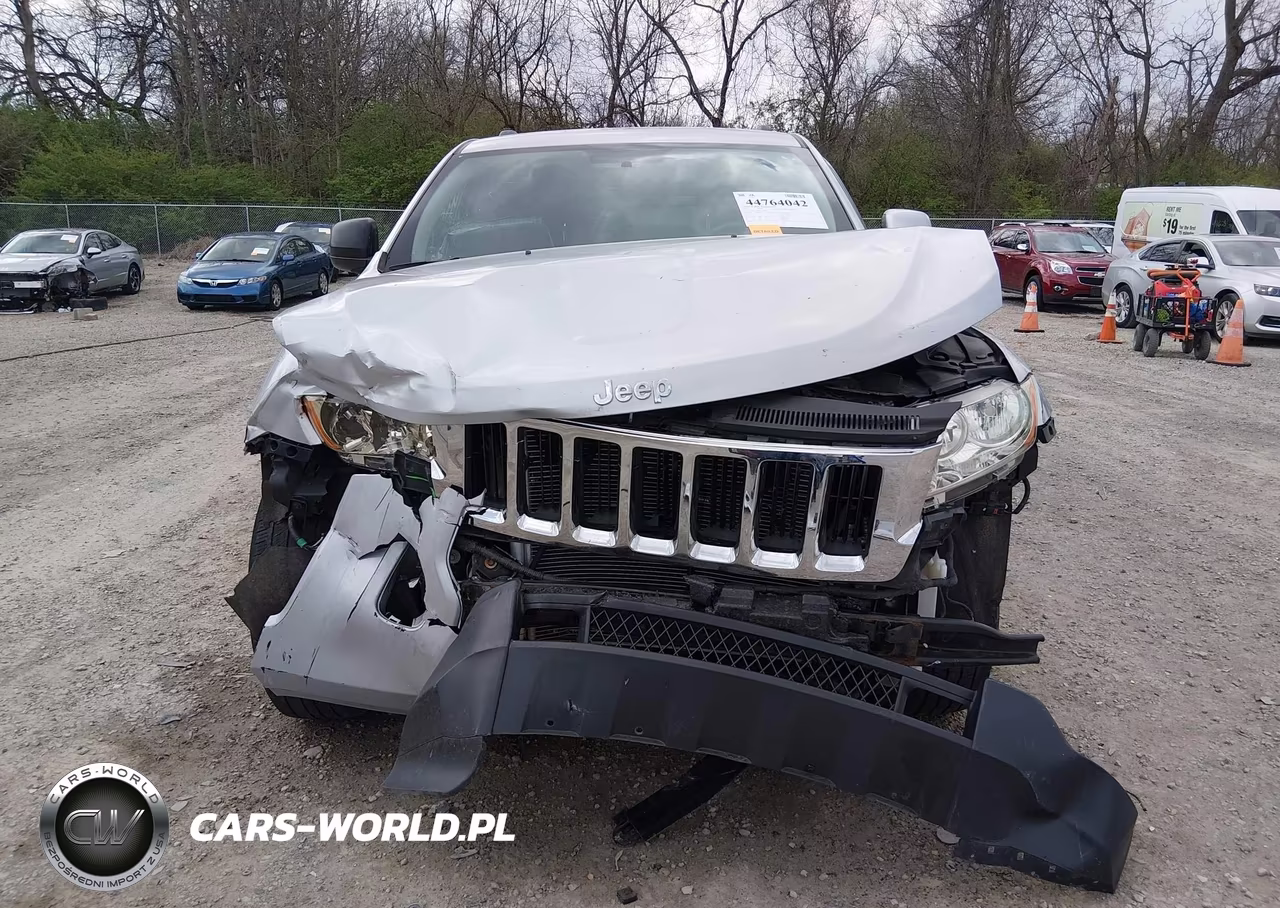 2013 Jeep Grand Cherokee Laredo VIN:1C4RJFAG0DC552959 - 13