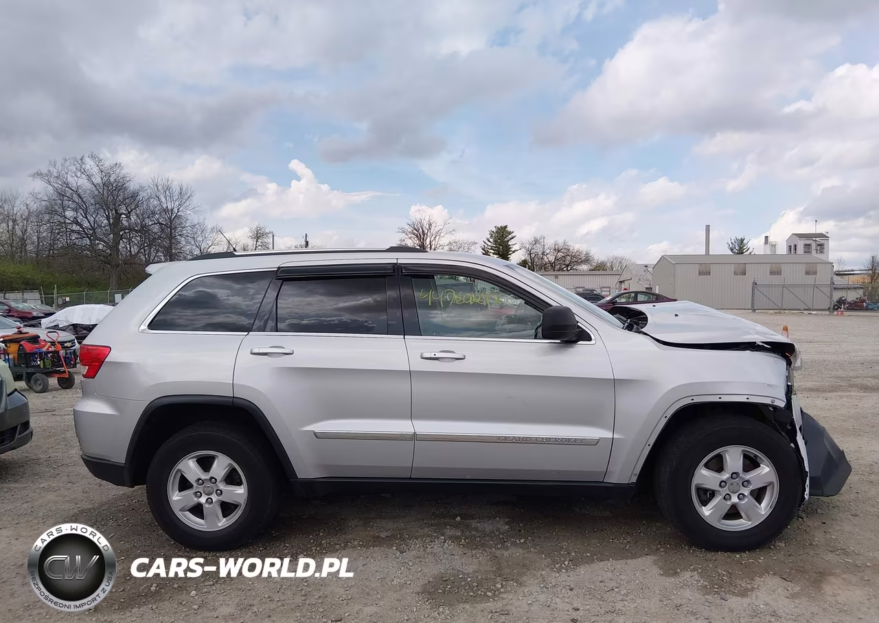 2013 Jeep Grand Cherokee Laredo VIN:1C4RJFAG0DC552959 - 14