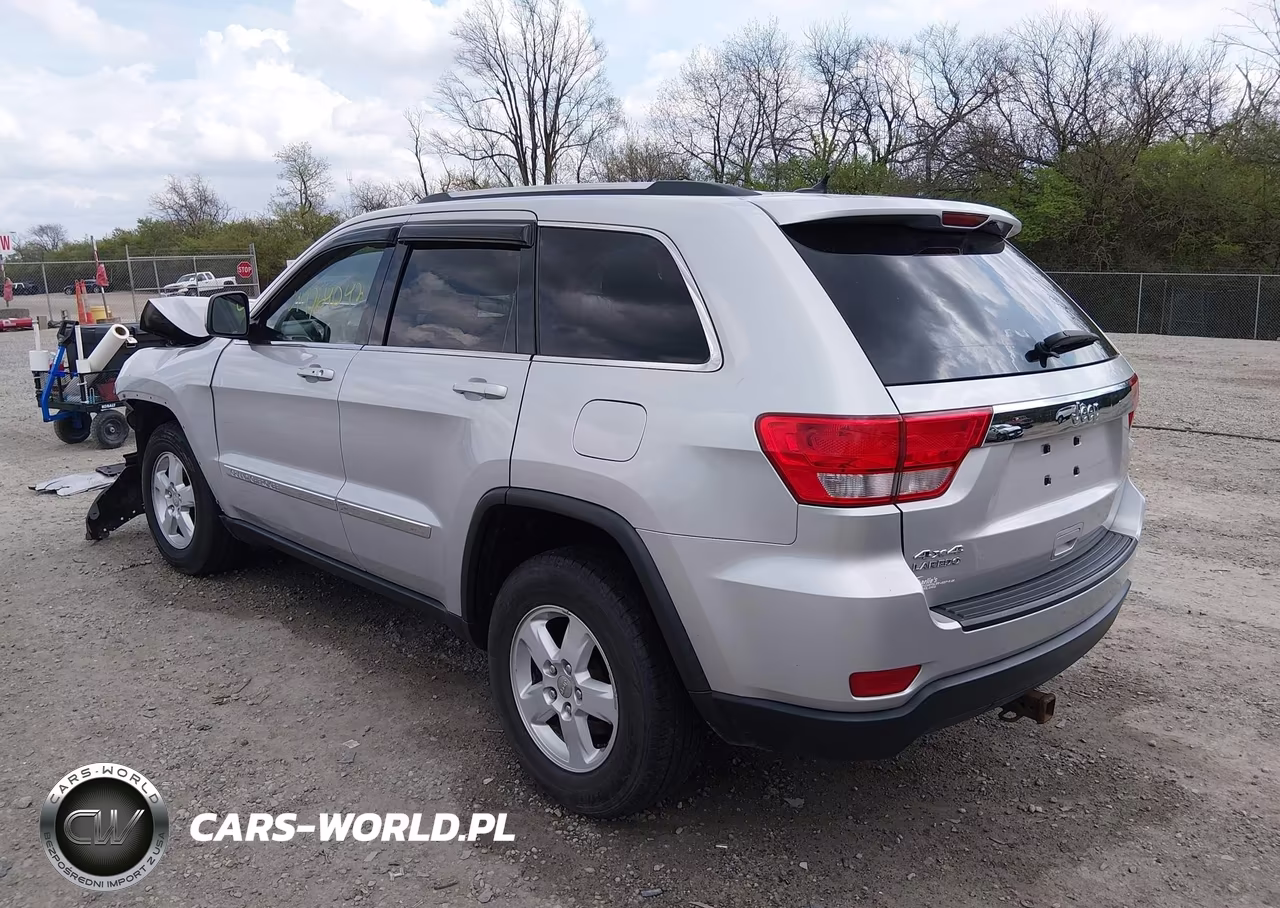 2013 Jeep Grand Cherokee Laredo VIN:1C4RJFAG0DC552959 - 3