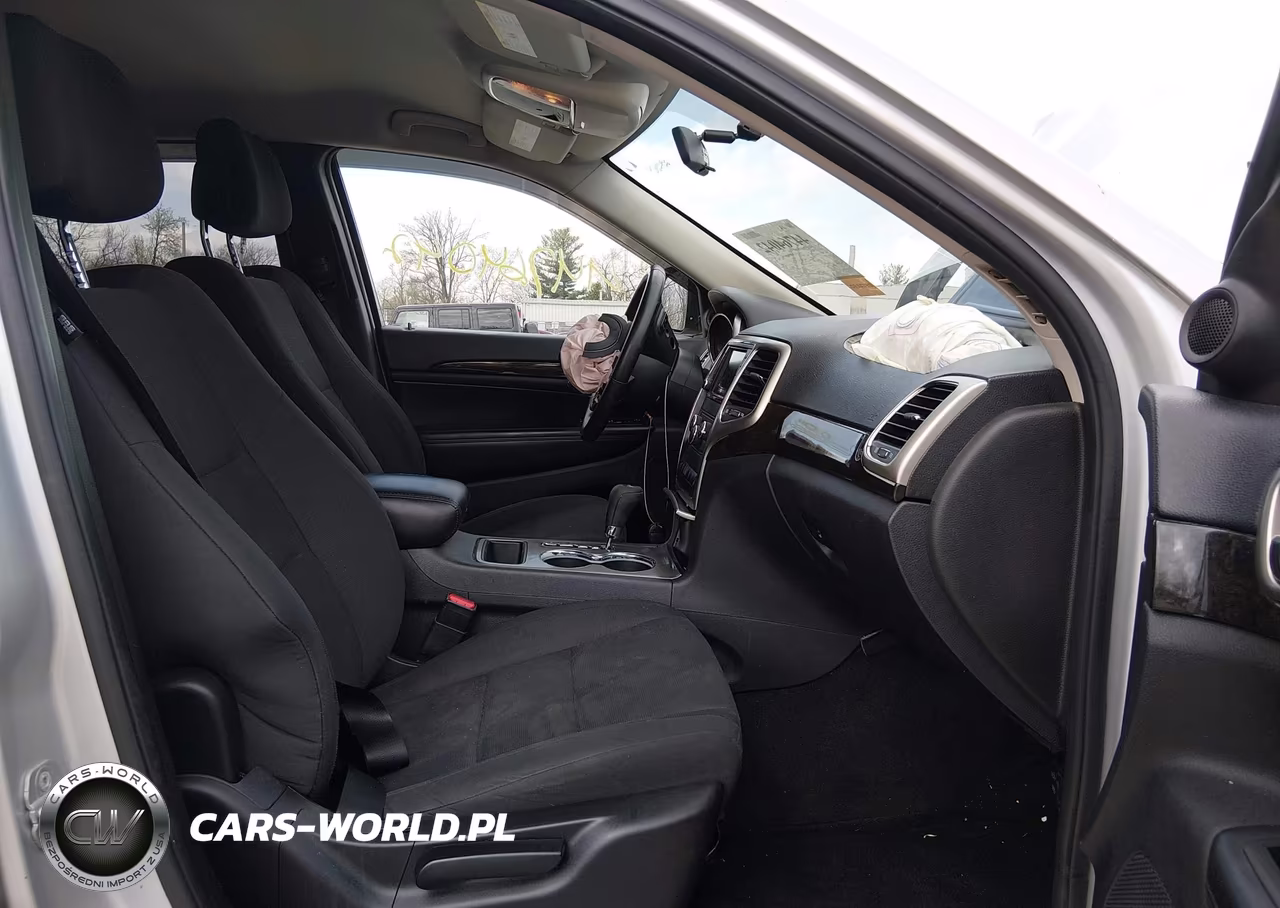 2013 Jeep Grand Cherokee Laredo VIN:1C4RJFAG0DC552959 - 5