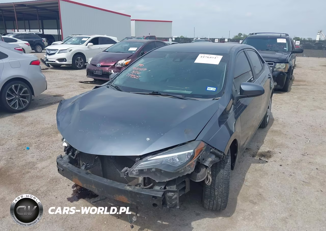 2018 Toyota Corolla Le VIN:5YFBURHE7JP779325 - 2