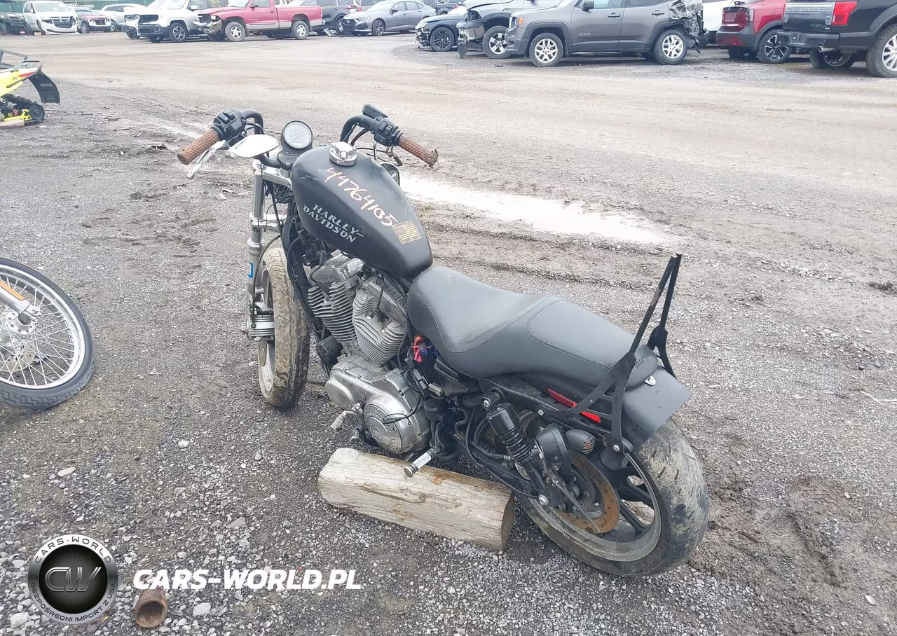 2013 Harley-Davidson Xl883 Superlow VIN:1HD4CR219DC423584 - 3