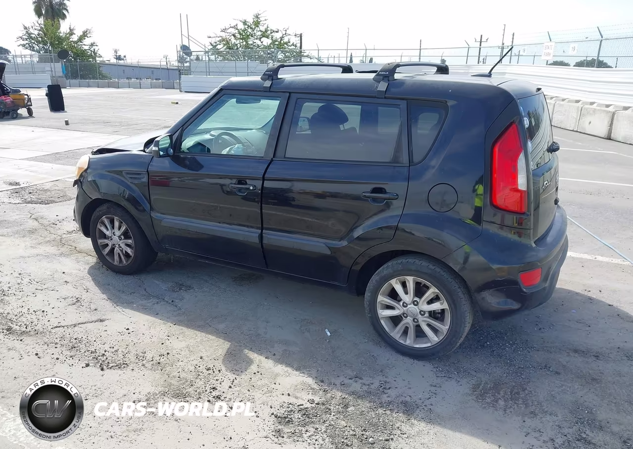 2012 Kia Soul + VIN:KNDJT2A65C7744134 - 3