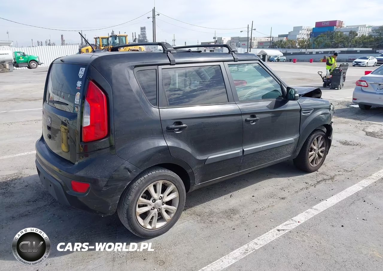 2012 Kia Soul + VIN:KNDJT2A65C7744134 - 4