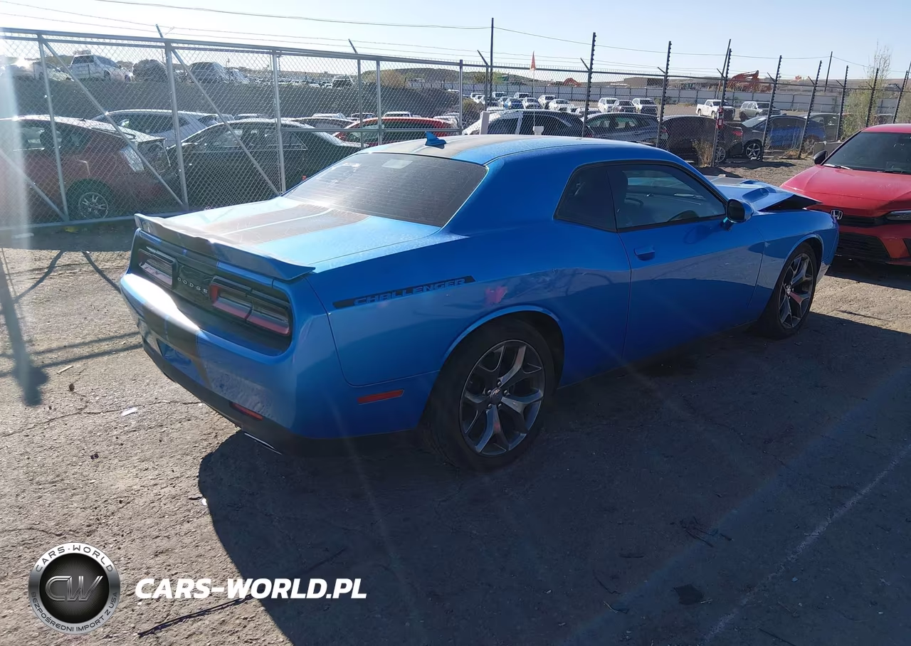 2015 Dodge Challenger Sxt Plus VIN:2C3CDZBG3FH815883 - 4