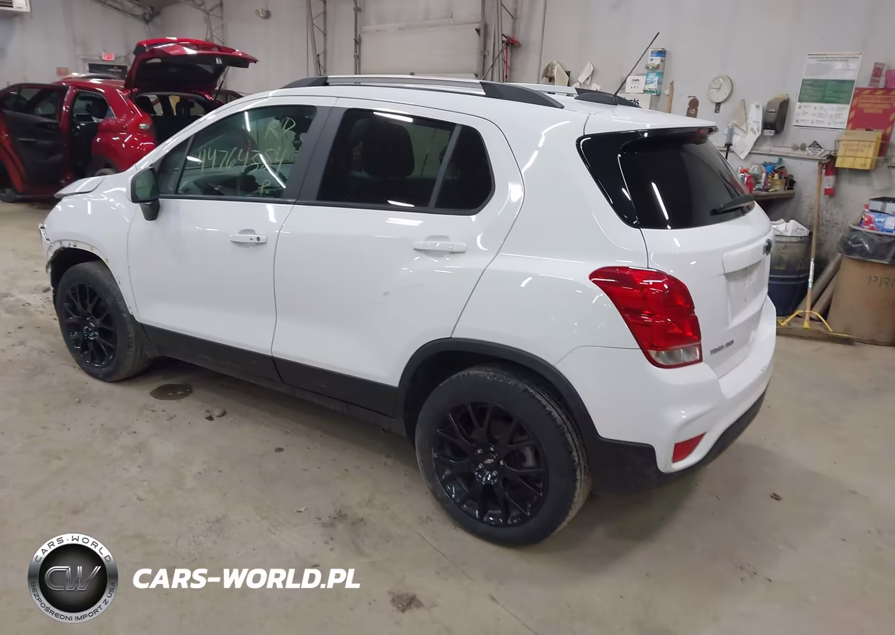 2022 Chevrolet Trax Awd Lt VIN:KL7CJPSMXNB538085 - 3